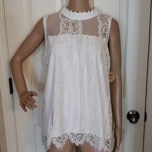 NWT White Sleevless Lace Blouse